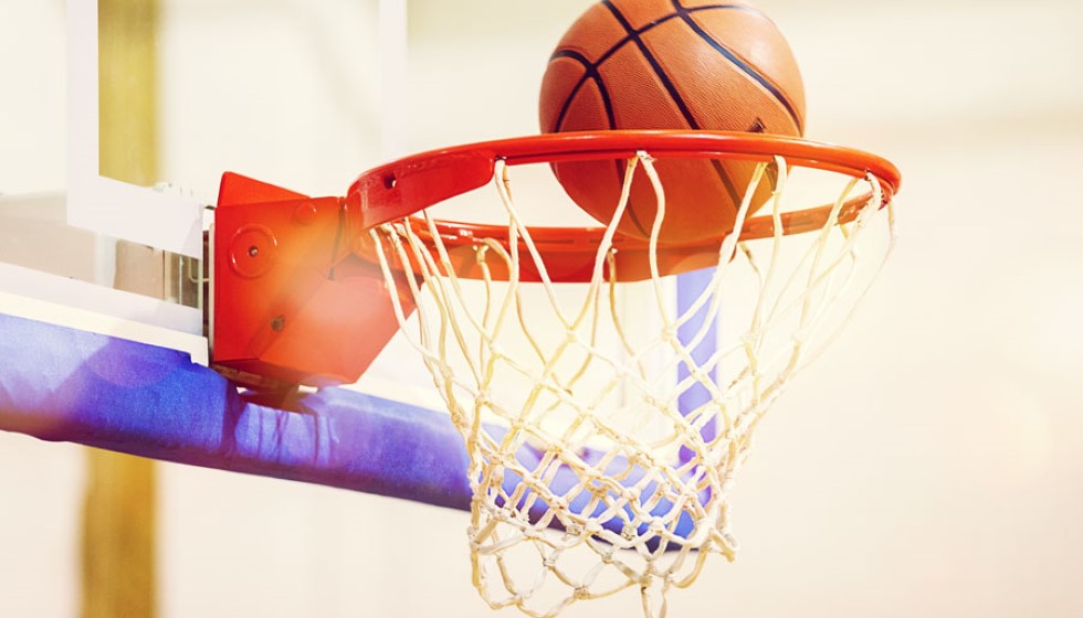 Los Angeles Lakers Sign Christian Koloko: Roster Strengthening Move